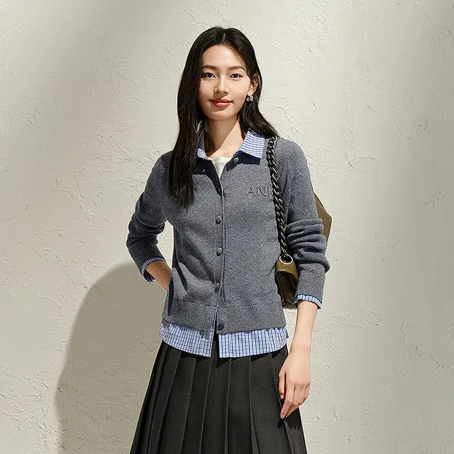 玖姿安娜蔻 学院风假两件休闲简约毛衣 女款 灰色