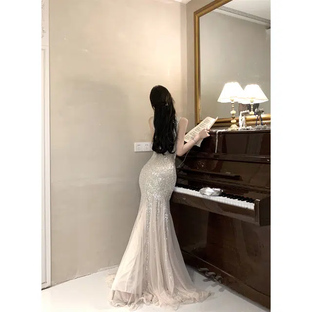 纤丝鸟 法式气质人鱼姬亮片高级性感年会生日晚礼服鱼尾长裙无袖连衣裙 女款 香槟银