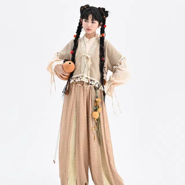 森女部落 基础款花边立领宽松长袖衬衫 女款 杏色