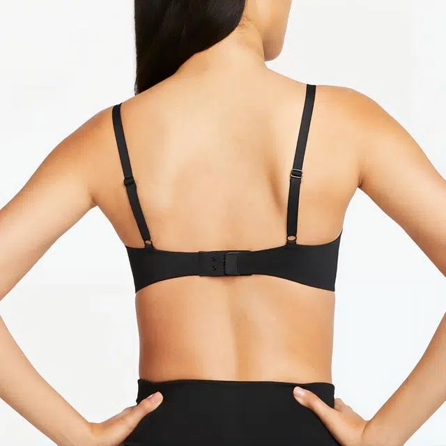 Nike Dri-FIT Alate Minimalist