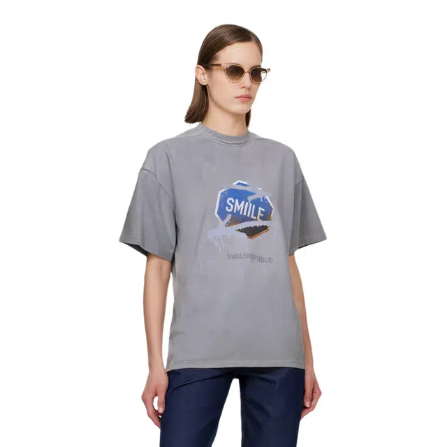 SMILEREPUBLIC T