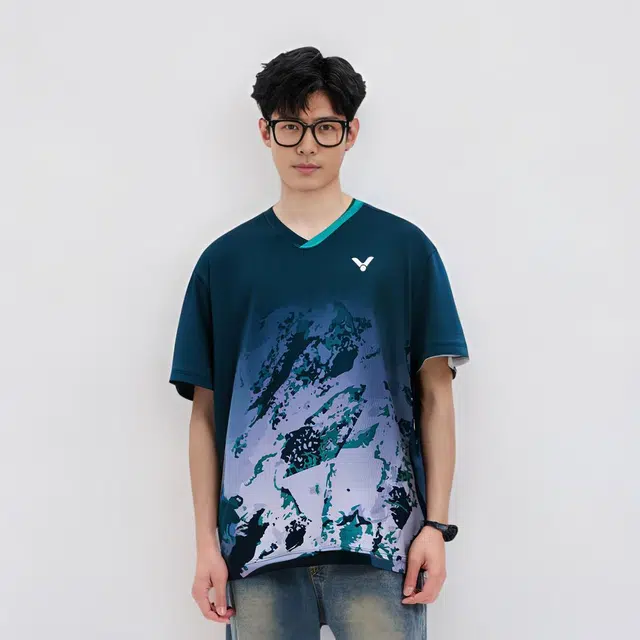 VICTOR T
