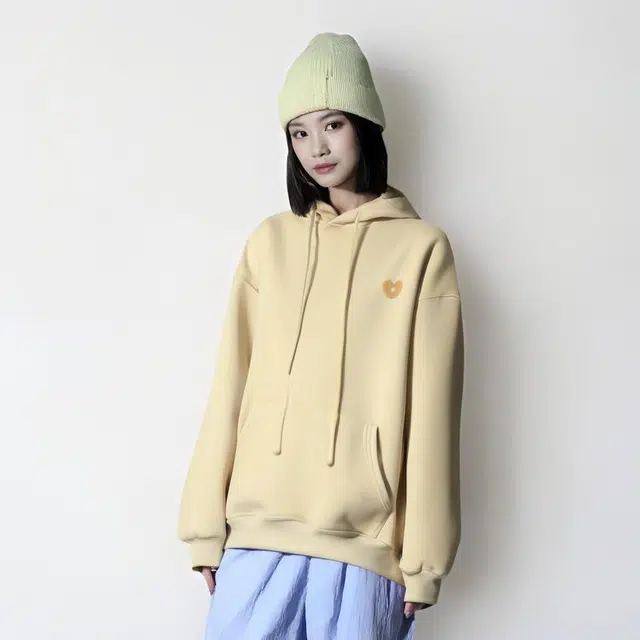 邓大喵 加绒加厚爱心刺绣连帽休闲保暖长袖卫衣 女款 鹅黄色