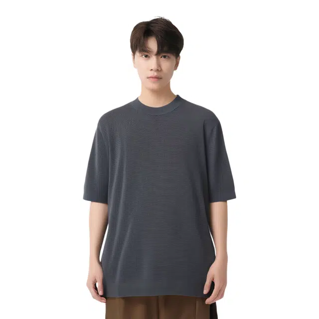 HM T