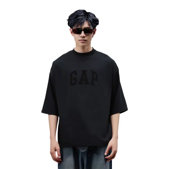 YEEZY x Gap x Balenciaga Washed Black 34 Sleeve Tee T