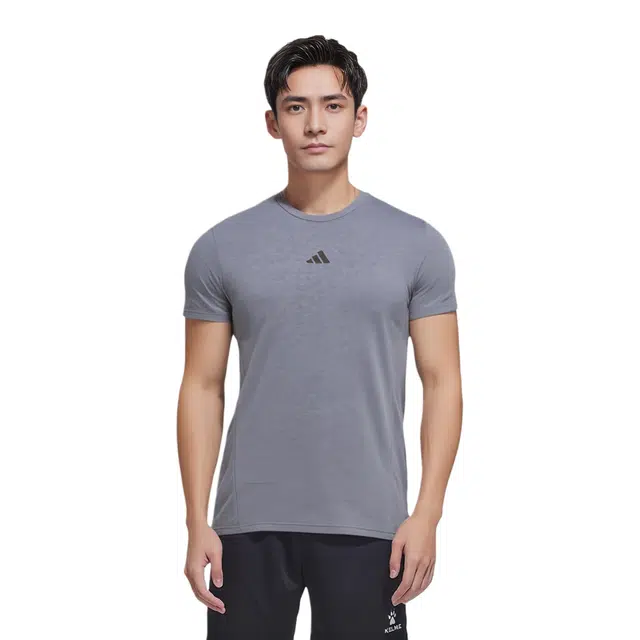 adidas AEROREADY logoT
