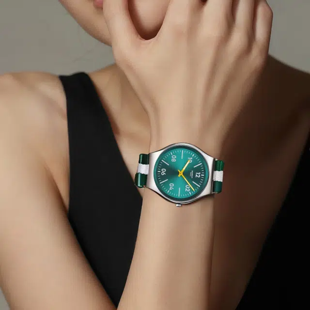 SWATCH ESSENTIALS 30 42*45.6mm