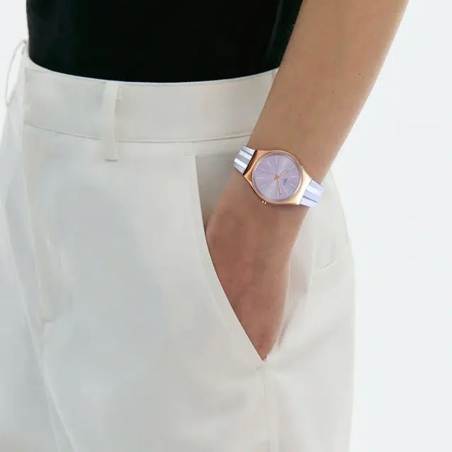 SWATCH SWATCH ESSENTIALS 30 38*45.6mm