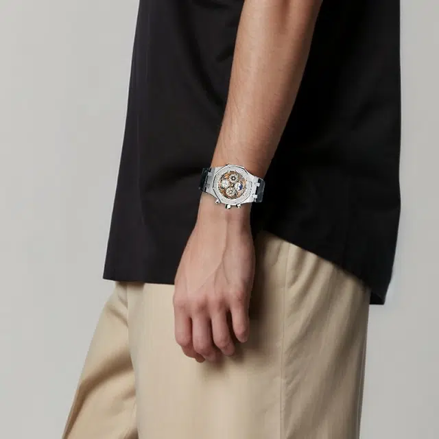 AUDEMARS PIGUET 20 44mm 18kt