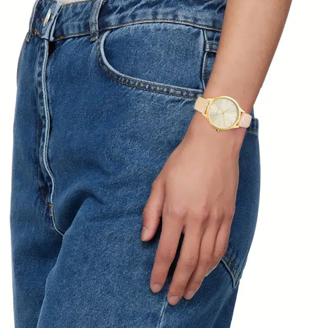 NINE WEST
