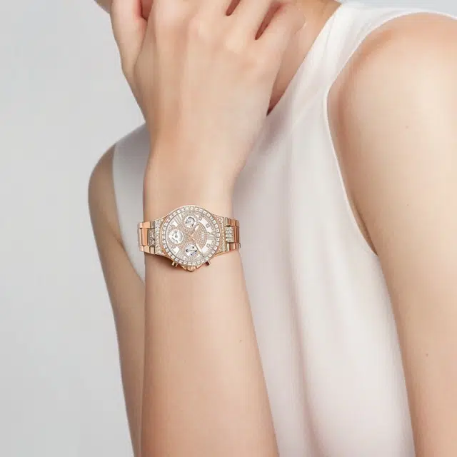 GUESS 36mm 30