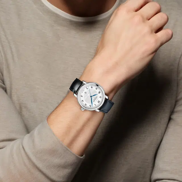 MONTBLANC 42mm 116511