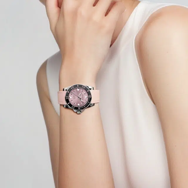 GUCCI Gucci Dive 36mm 100