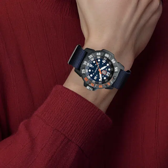 LUMINOX 300 46mm