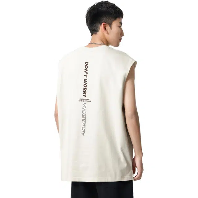 米素力 透气印花英文圆领无袖背心 男款