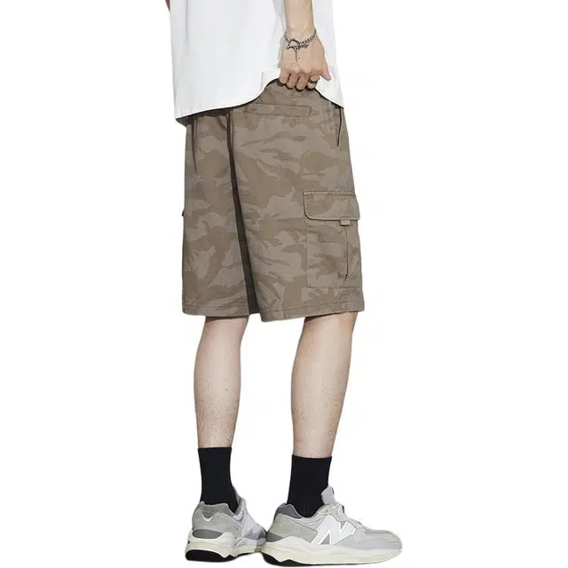 加荣 迷彩冰丝男士夏季轻薄透气潮牌青少年户外出行百搭男裤小众设计感抽绳松紧腰直筒五分中裤外穿工装短裤 男女同款