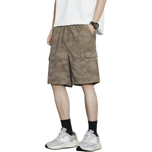 加荣 迷彩冰丝男士夏季轻薄透气潮牌青少年户外出行百搭男裤小众设计感抽绳松紧腰直筒五分中裤外穿工装短裤 男女同款