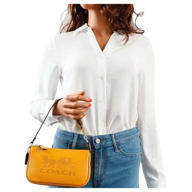 COACH Nolita 19