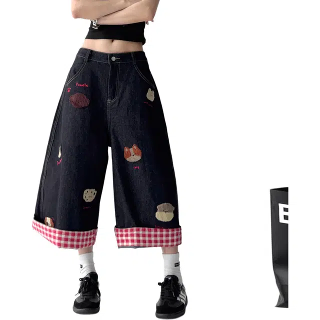 COMMA GIRL 2025