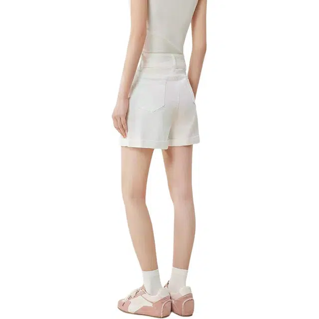 爱依服 设计感通勤百搭休闲短裤 女款