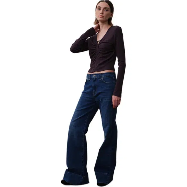 7 FOR ALL MANKIND V