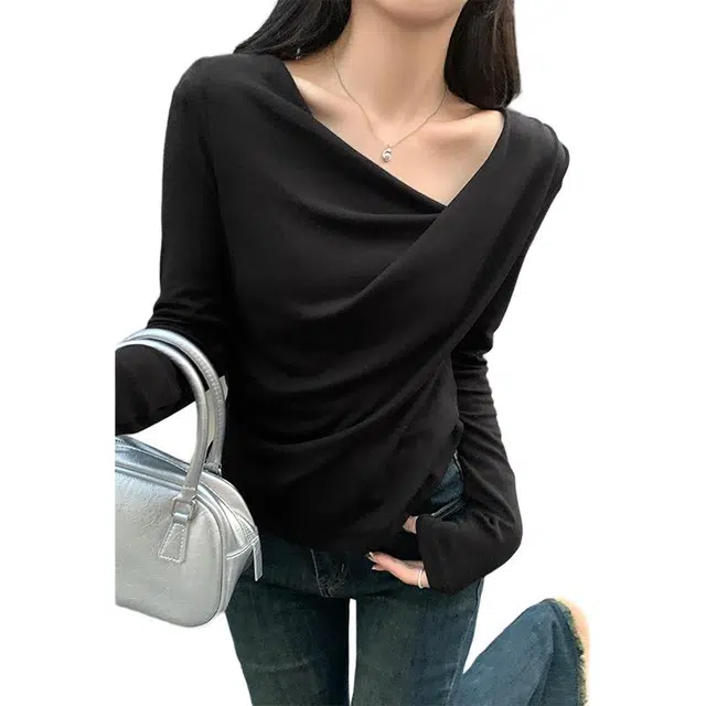 MUCCHIC T