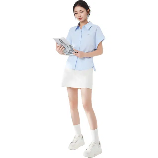 爱依服 简约舒适纯色翻领短袖衬衫 女款