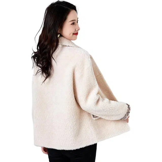 比利斯山羊 翻领斯蒂娜羊毛颗粒绒感外套 女款