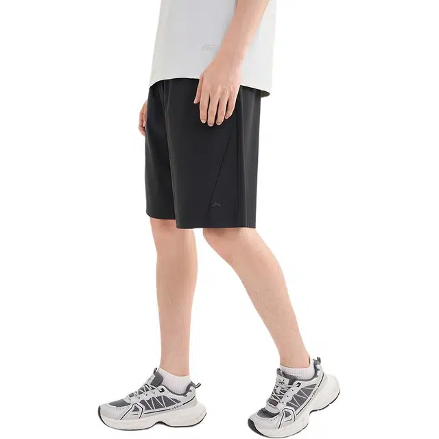 三福 撞色宽松橡筋腰头直筒裤中腰运动短裤 男款