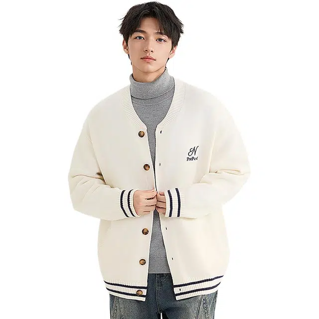 三福  学院风宽松开扣长袖圆领开衫棒球服 男款