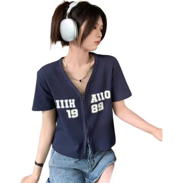 PLUSONEONE+ V T