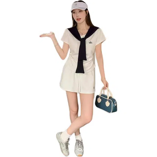 COMMA GIRL mm