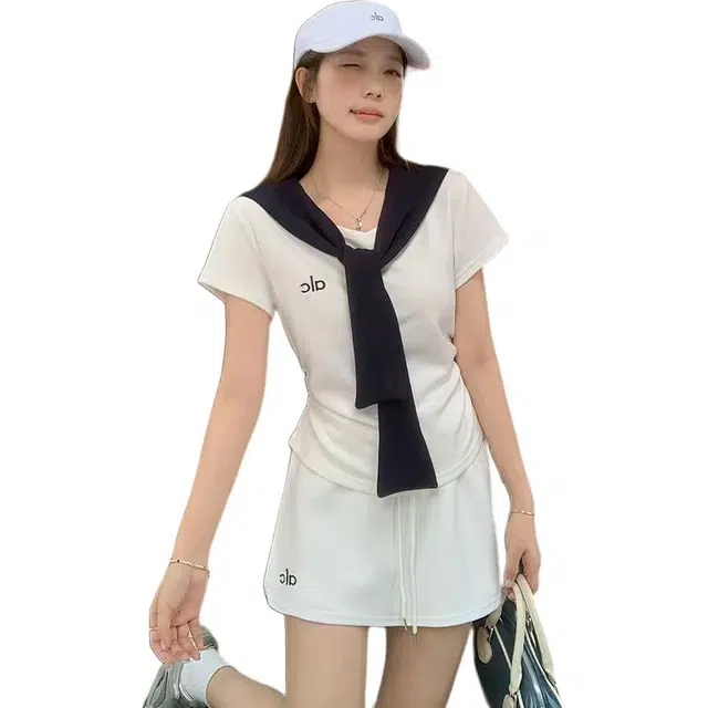COMMA GIRL mm
