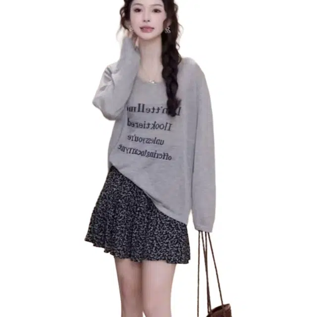 COMMA GIRL T