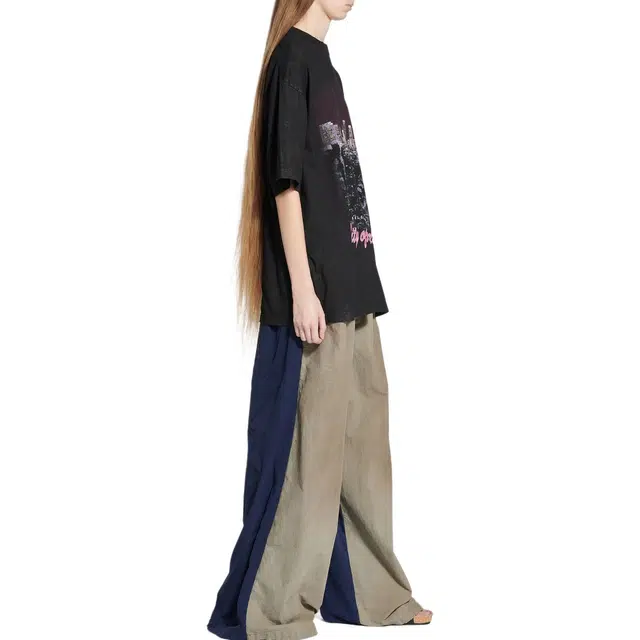 Balenciaga SS25 T