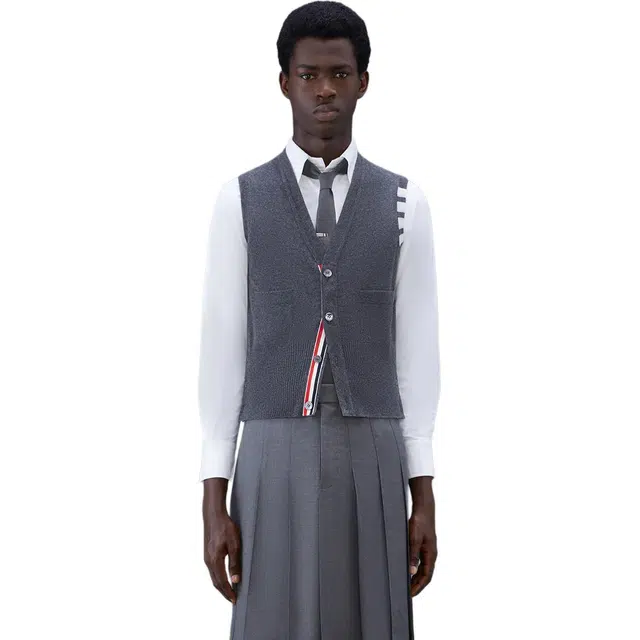 THOM BROWNE V