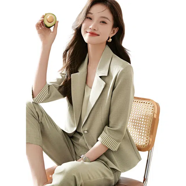 沫晗依美 舒适通勤百搭西装 女款 豆绿色