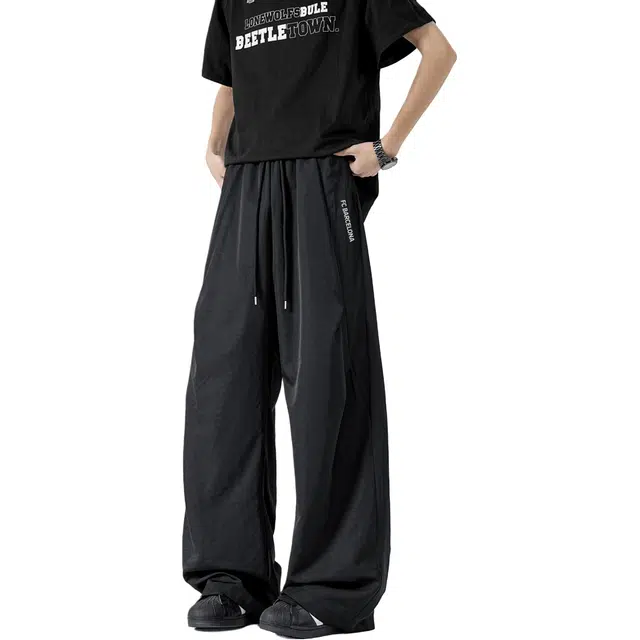 巴塞罗那足球俱乐部 潮牌美式高街学院风日常通勤褶皱感纯色设计简约宽松百搭直筒系带休闲裤 男女同款