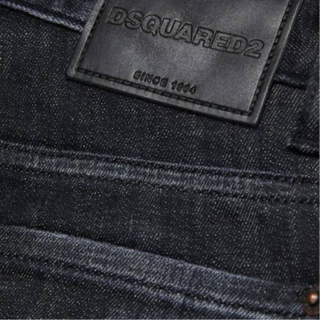 DSQUARED 2 SS25