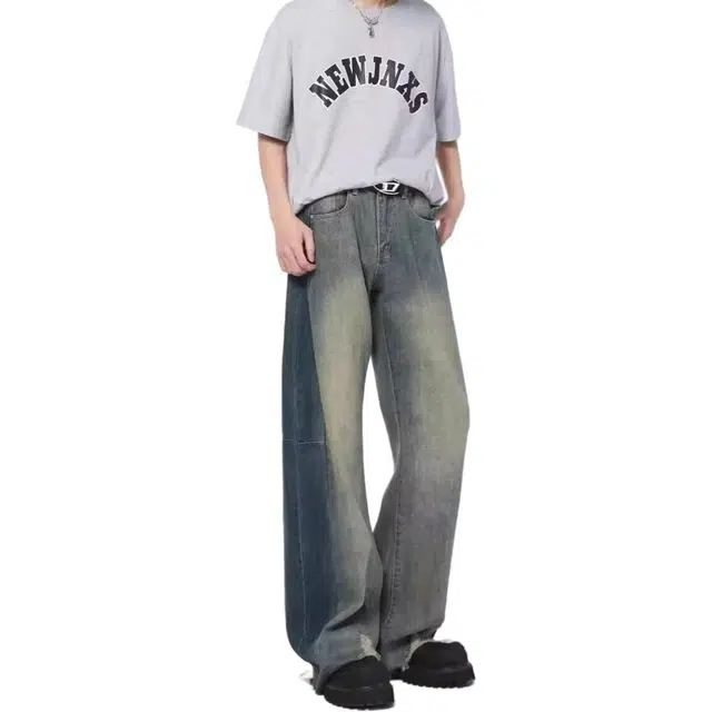 M JEANS STUDIOS 7