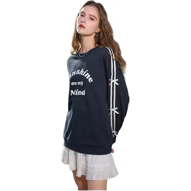 木清清 圆领简约休闲卫衣 女款