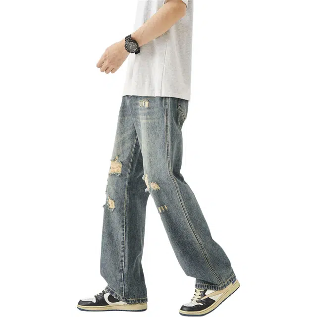 M JEANS STUDIOS 7