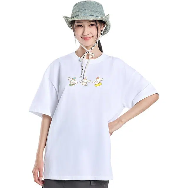 Sanrio x CINNAMOROLL T