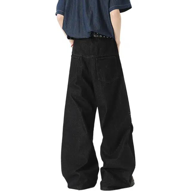 URBAN AUTHENTIC