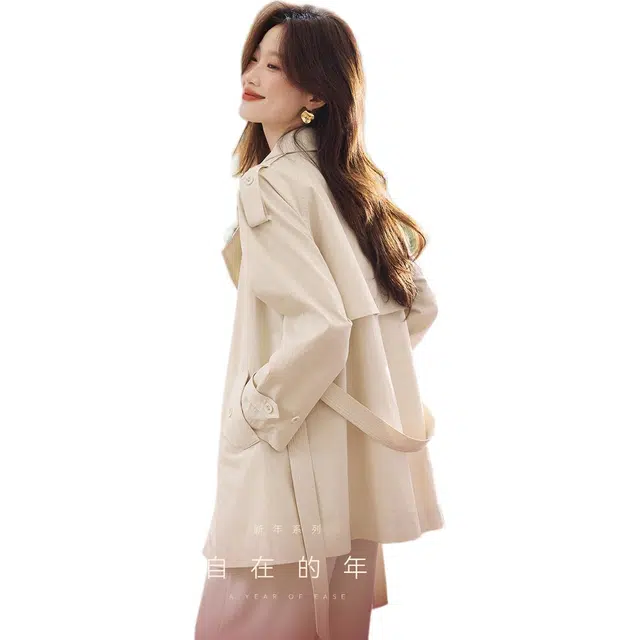 沫晗依美 纯色高腰翻领长袖风衣 女款 奶油白