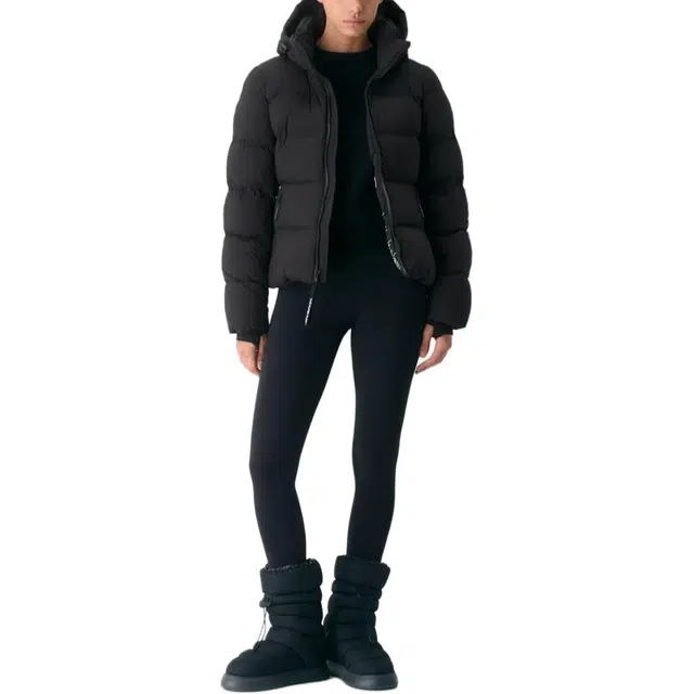 ARITZIA The SuperSnug Puff - cliMATTE