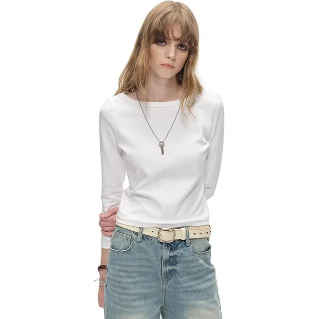 COUNTRY MOMENT T