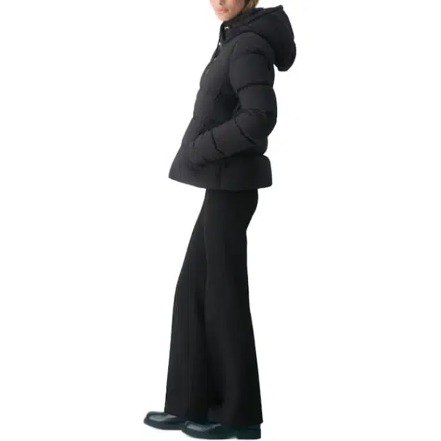 ARITZIA The SuperSnug Puff - cliMATTE