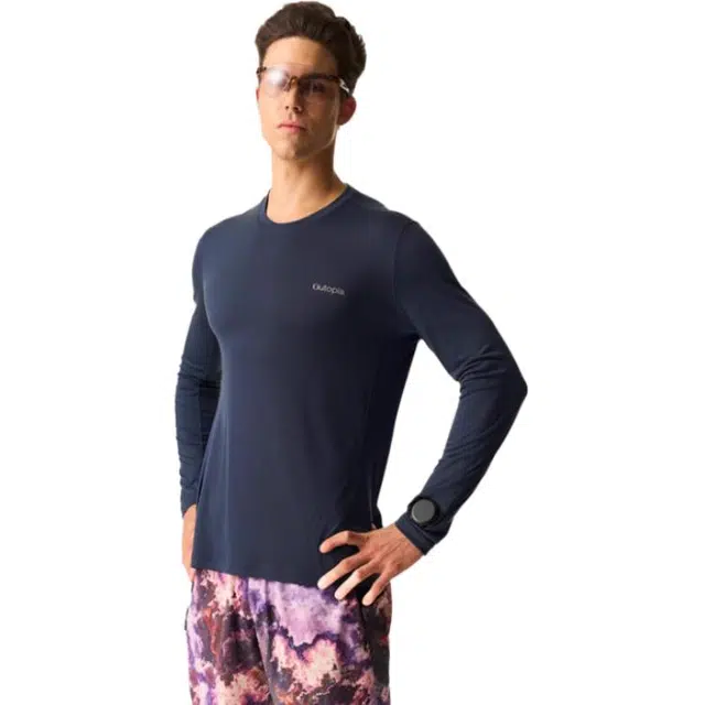 OUTOPIA T
