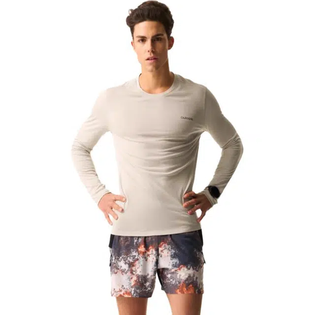 OUTOPIA T